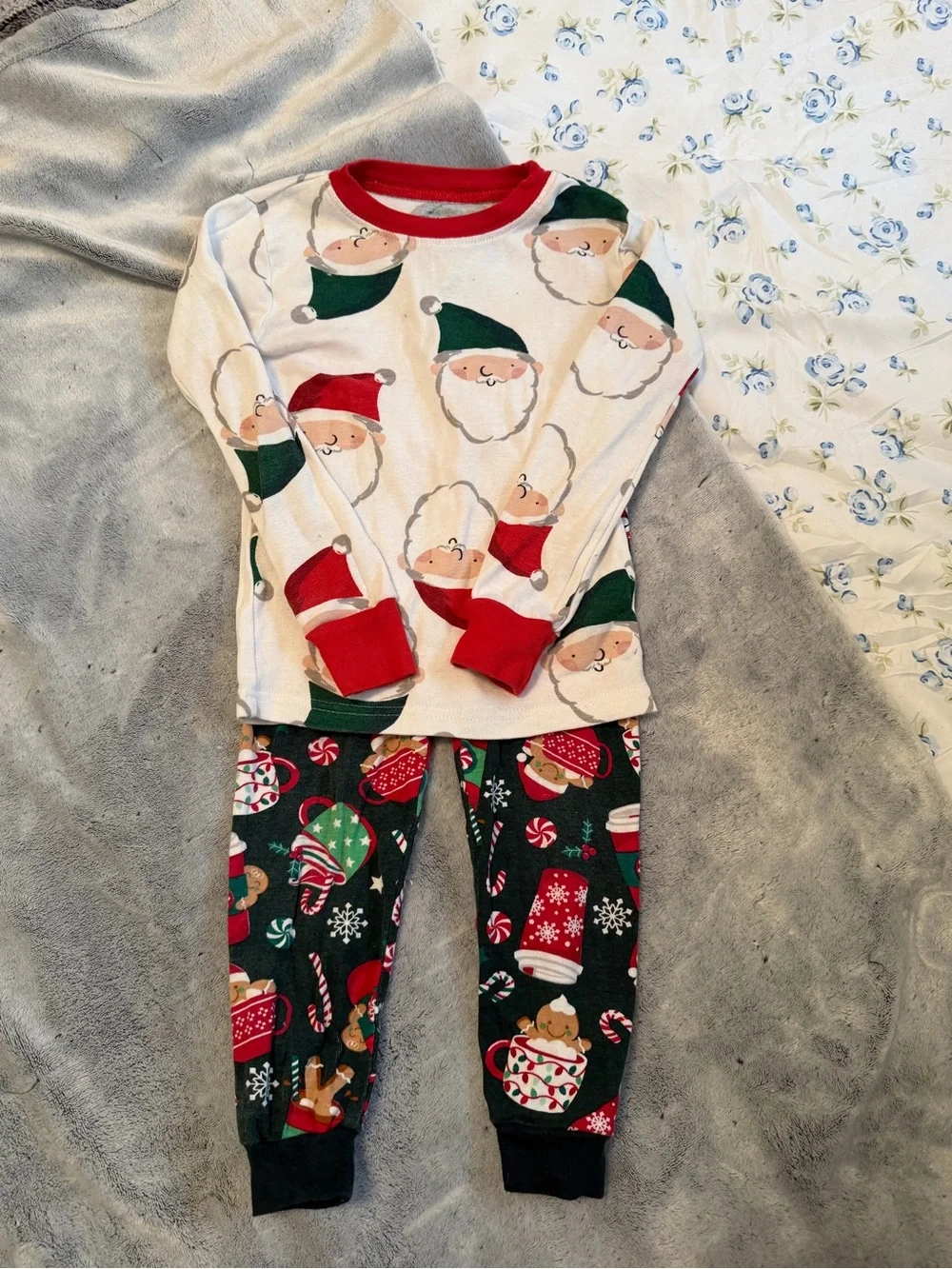 Carter's Holiday Santa Pajama Set - Red, Green, White